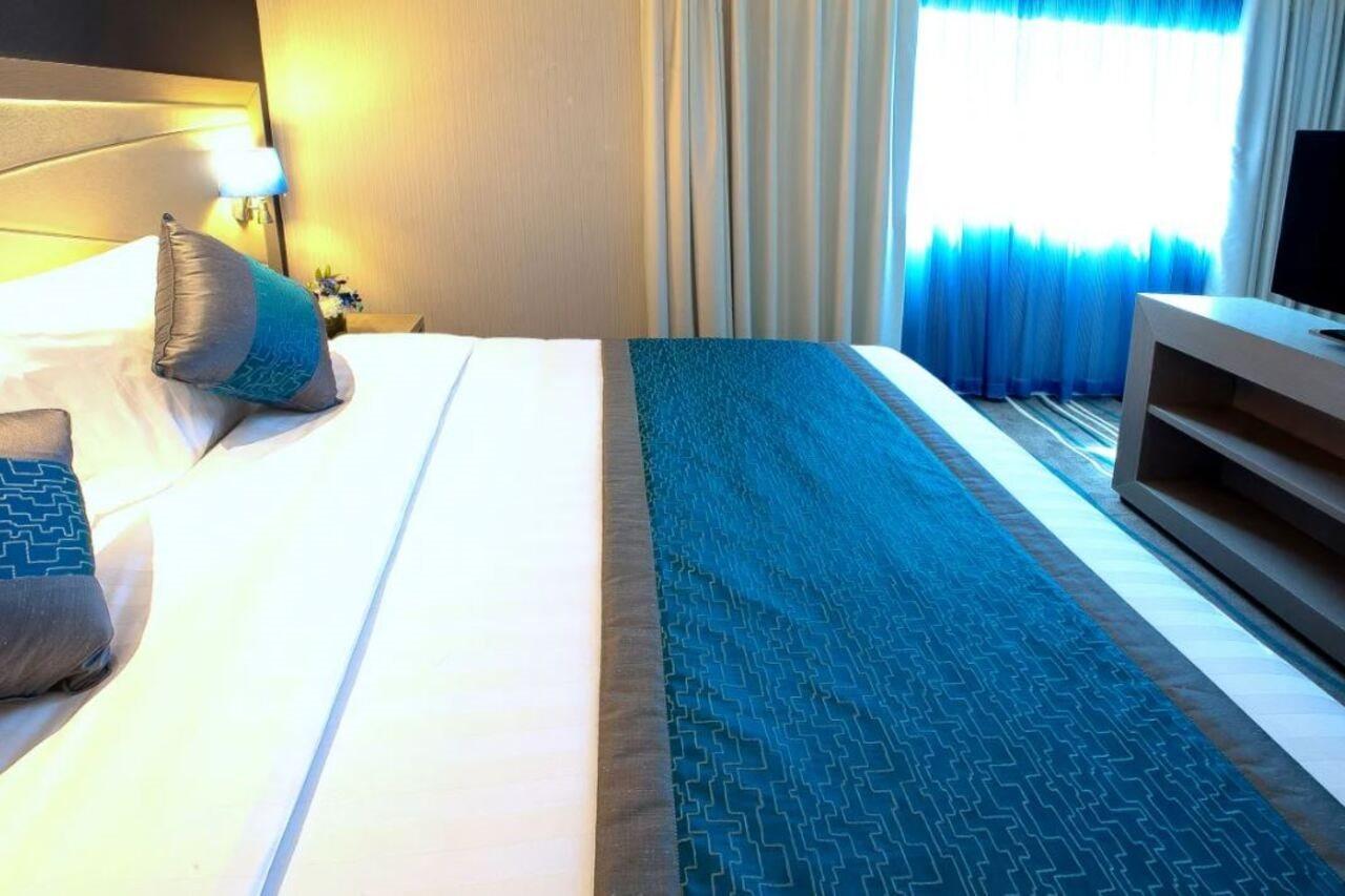 דובאי Al Sarab Hotel מראה חיצוני תמונה