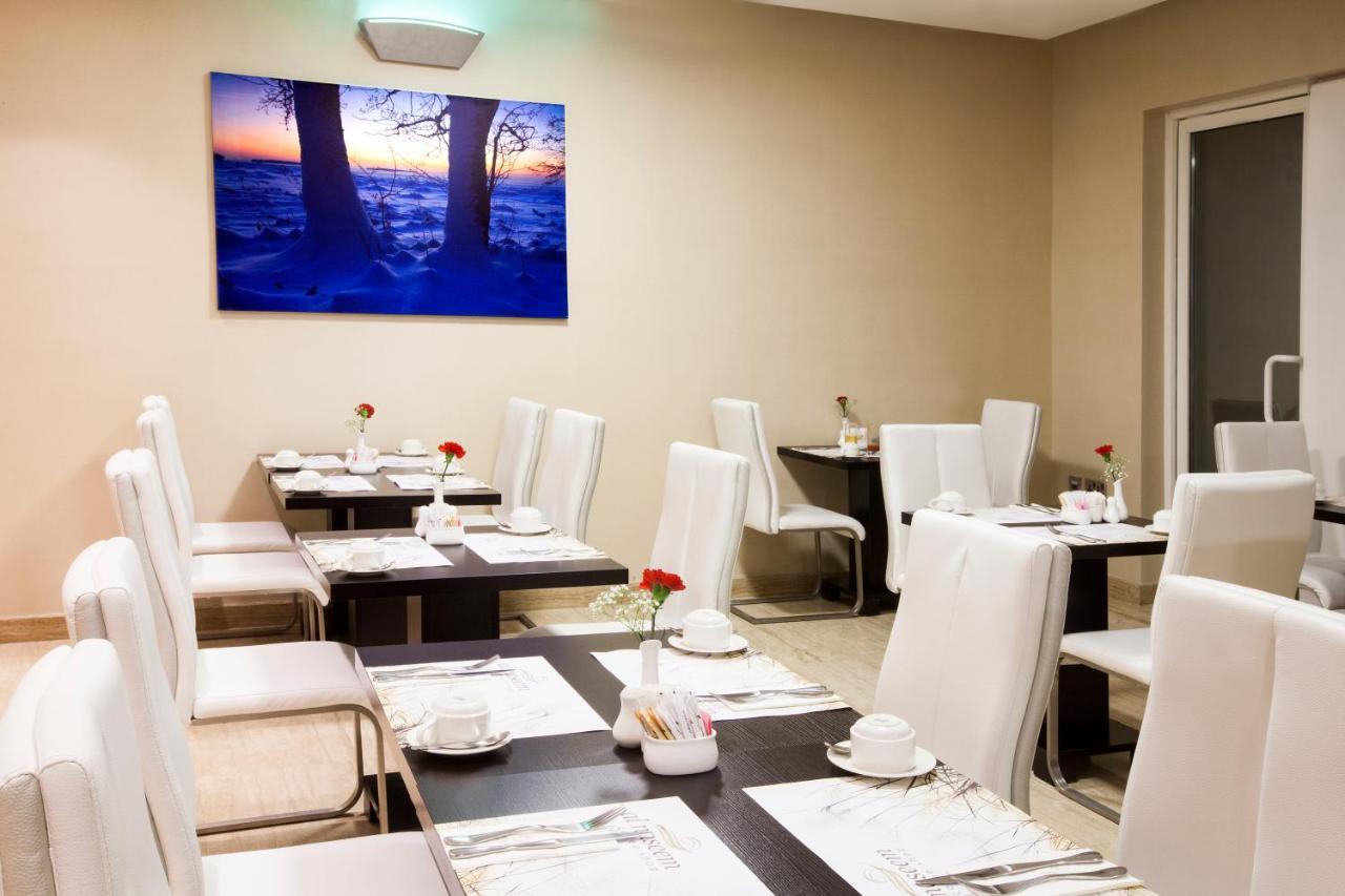 דובאי Al Sarab Hotel מראה חיצוני תמונה